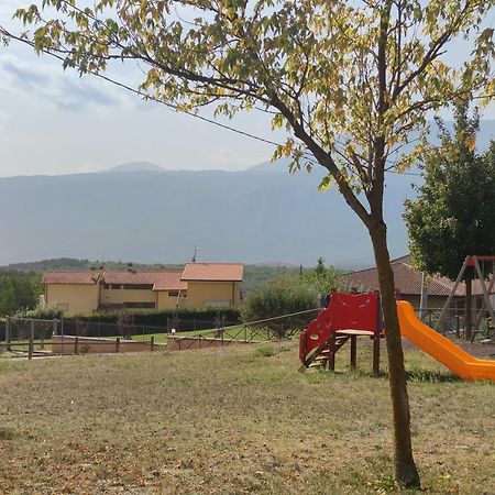 Complesso Turistico Aurora - Camere B&B Poggio Picenze Buitenkant foto