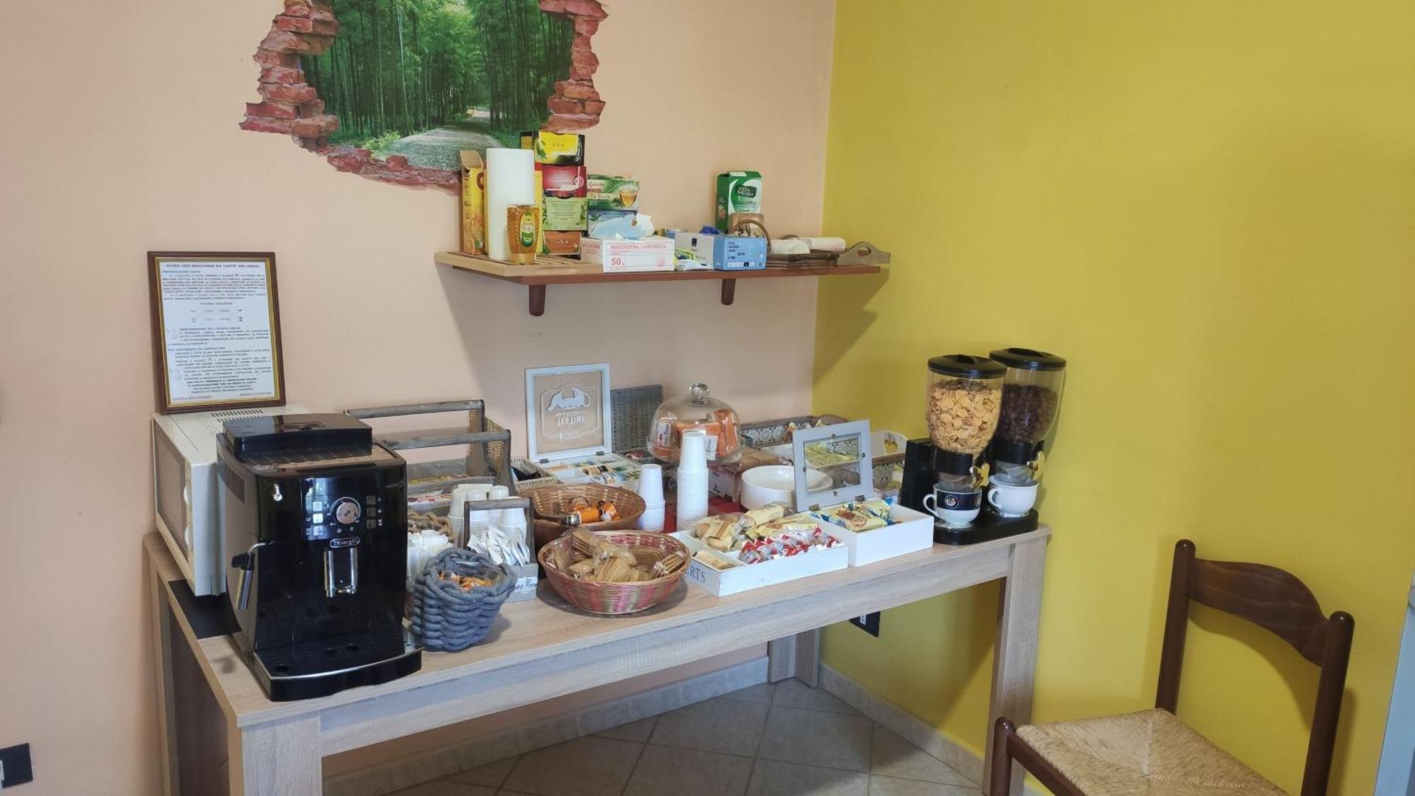 Complesso Turistico Aurora - Camere B&B Poggio Picenze Buitenkant foto